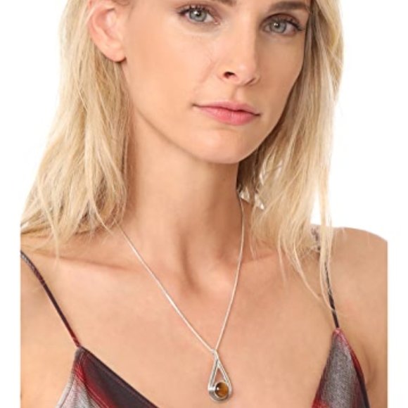 Pamela Love Tiger's Eye Rhea Pendant - Picture 4 of 5